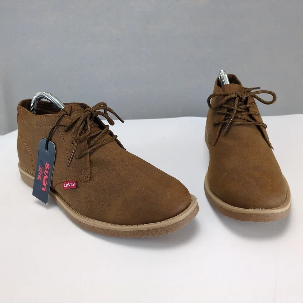 Levi's Sonoma Chukka Boots Mens 8 Brown NWT Faux Nubuck 518815DKTN